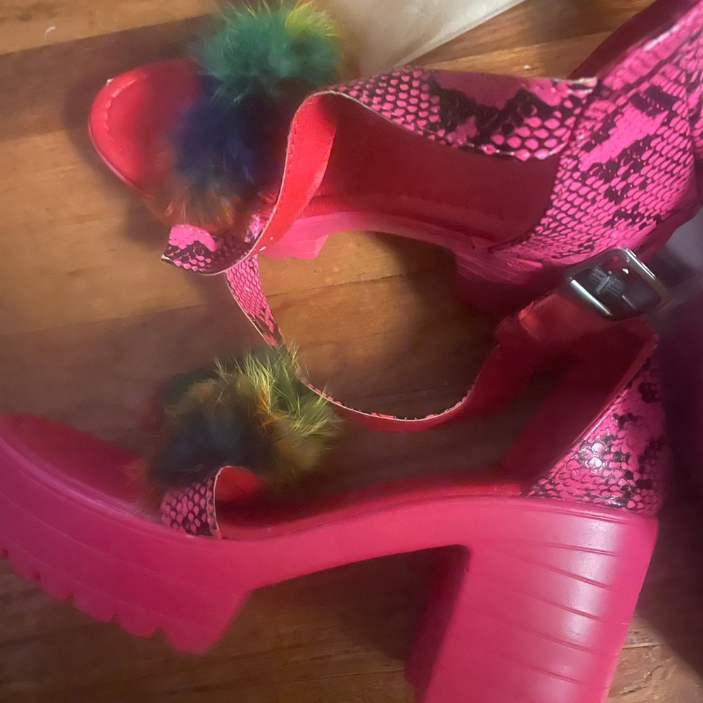 Pink Platform Heel Sandals - Picture 3 of 6